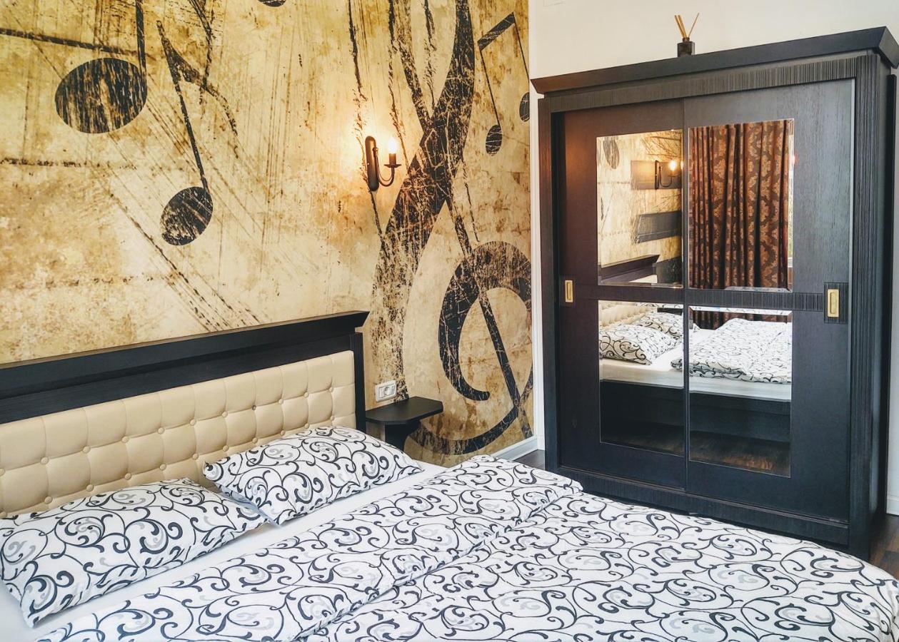 Cezari Aparthotel Брашов Экстерьер фото