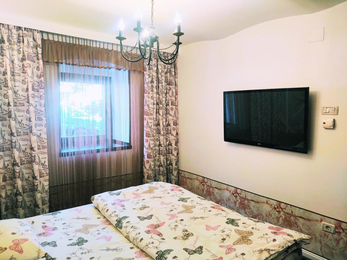 Cezari Aparthotel Брашов Экстерьер фото