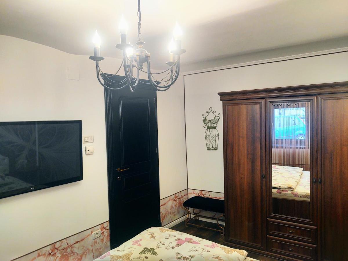 Cezari Aparthotel Брашов Экстерьер фото