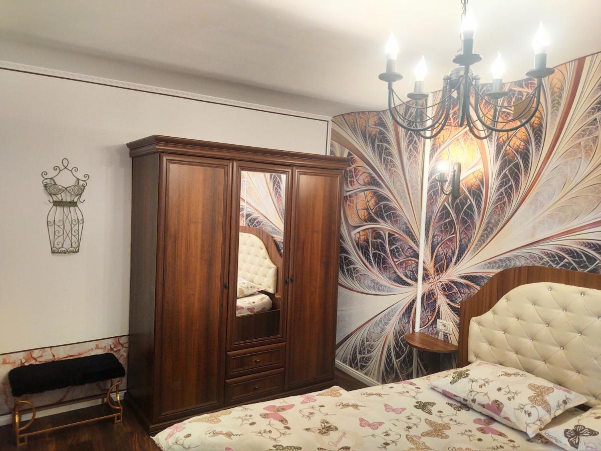 Cezari Aparthotel Брашов Экстерьер фото