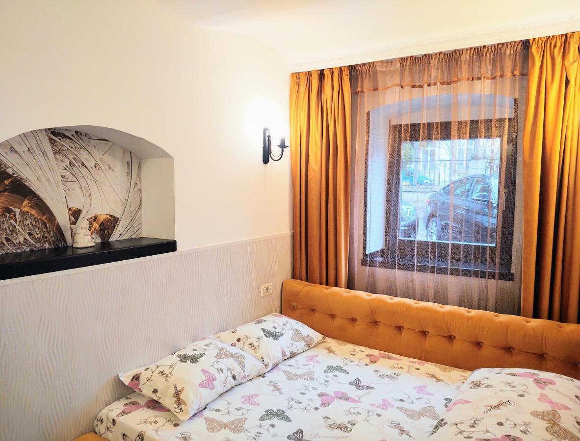Cezari Aparthotel Брашов Экстерьер фото