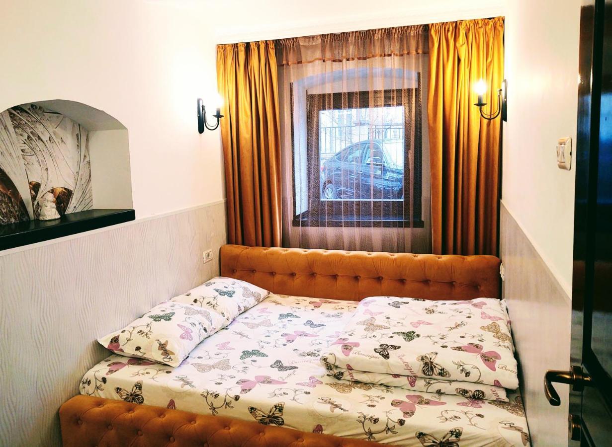 Cezari Aparthotel Брашов Экстерьер фото
