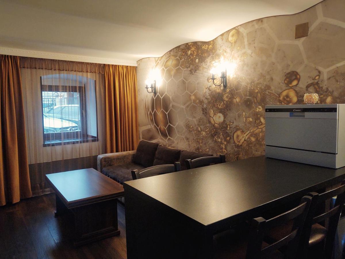 Cezari Aparthotel Брашов Экстерьер фото
