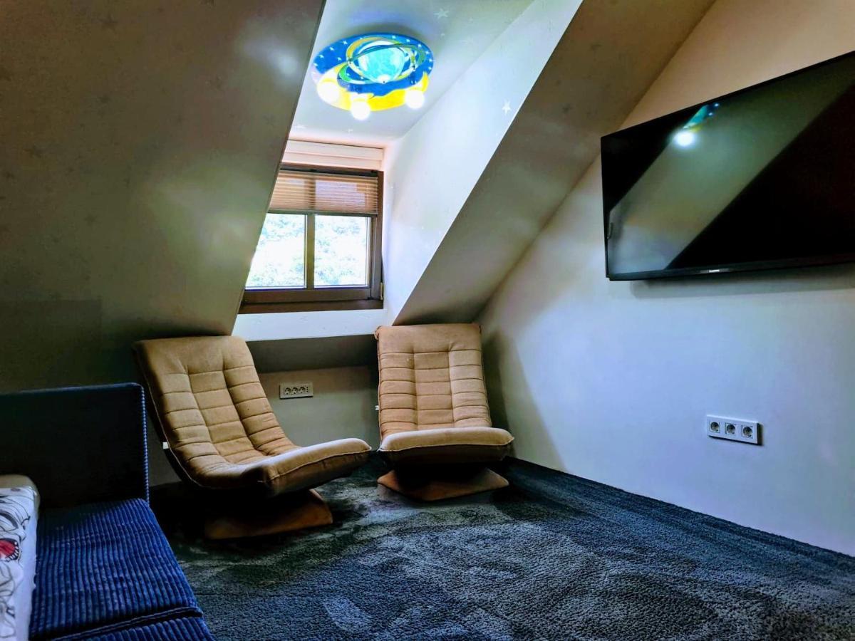 Cezari Aparthotel Брашов Экстерьер фото